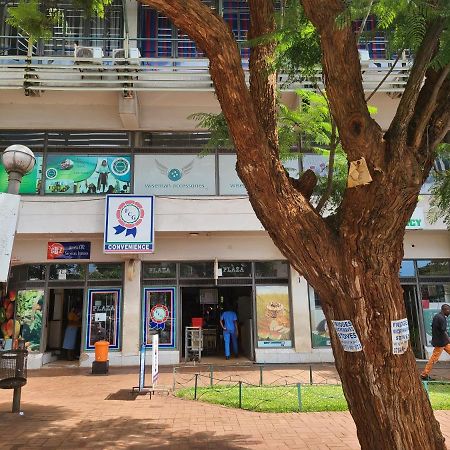 Lolo'S 1Bed Apt-Best Location-2Balconies Harare Exteriör bild