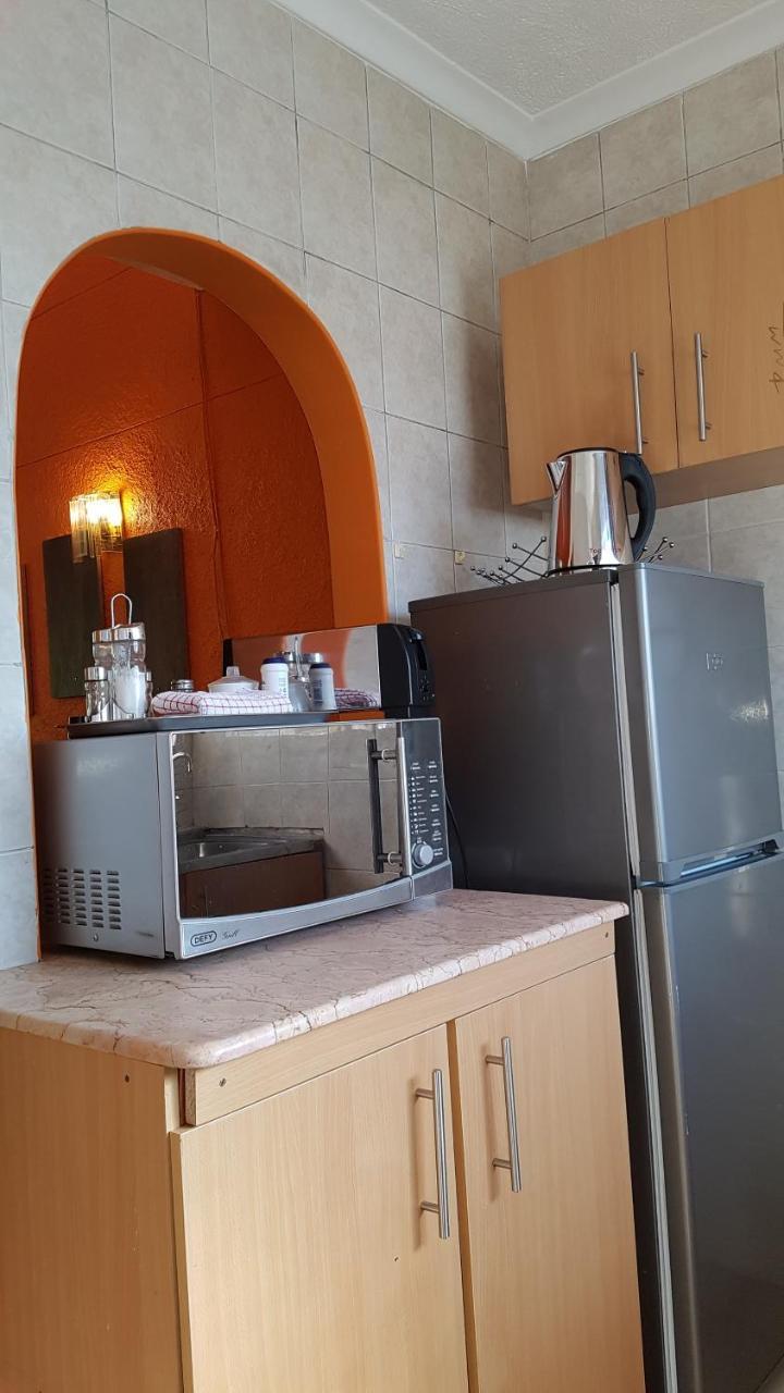 Lolo'S 1Bed Apt-Best Location-2Balconies Harare Exteriör bild
