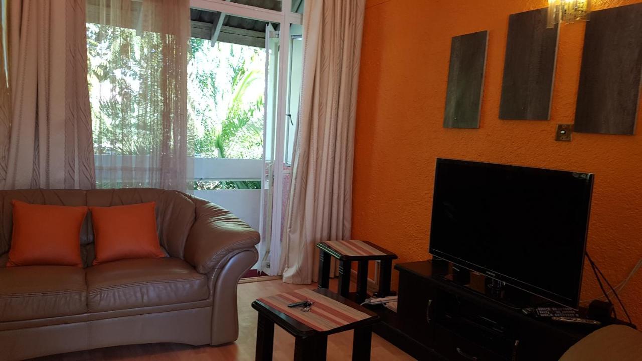 Lolo'S 1Bed Apt-Best Location-2Balconies Harare Exteriör bild