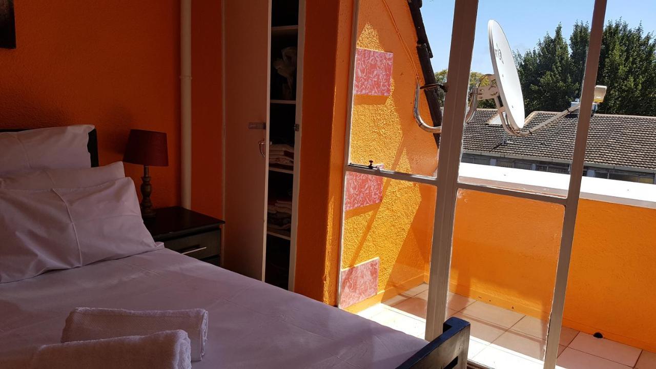 Lolo'S 1Bed Apt-Best Location-2Balconies Harare Exteriör bild