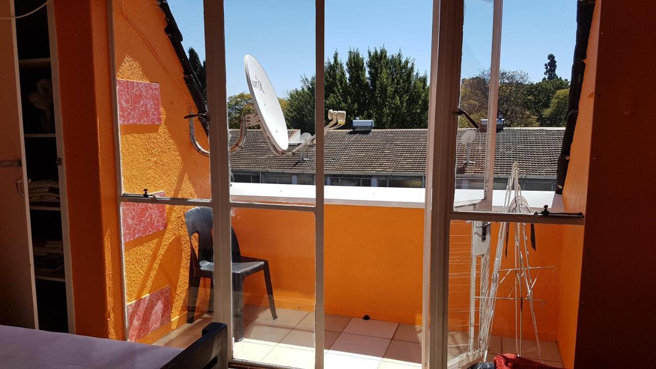 Lolo'S 1Bed Apt-Best Location-2Balconies Harare Exteriör bild
